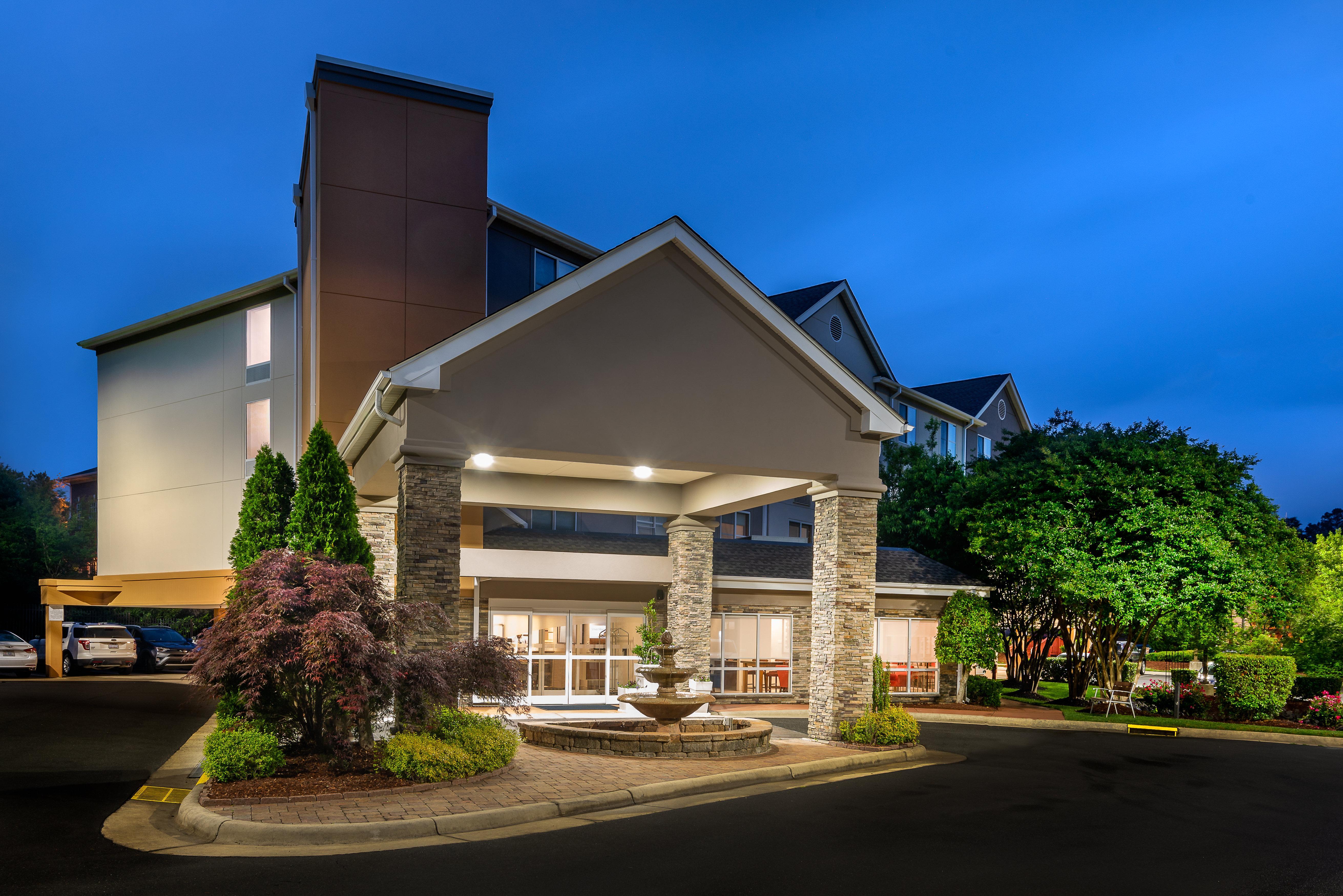 Holiday Inn Express Chapel Hill By Ihg Ngoại thất bức ảnh