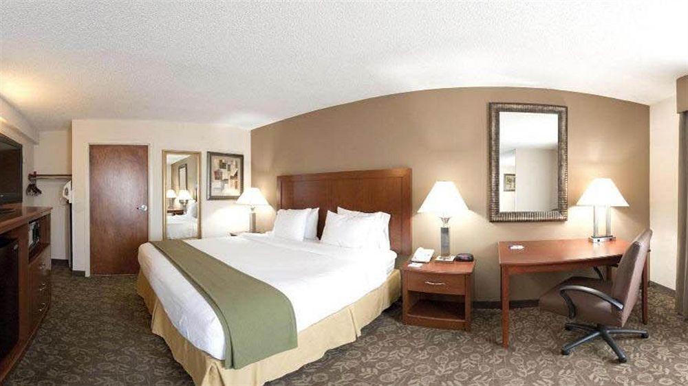 Holiday Inn Express Chapel Hill By Ihg Ngoại thất bức ảnh