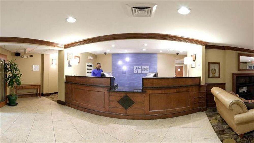 Holiday Inn Express Chapel Hill By Ihg Ngoại thất bức ảnh