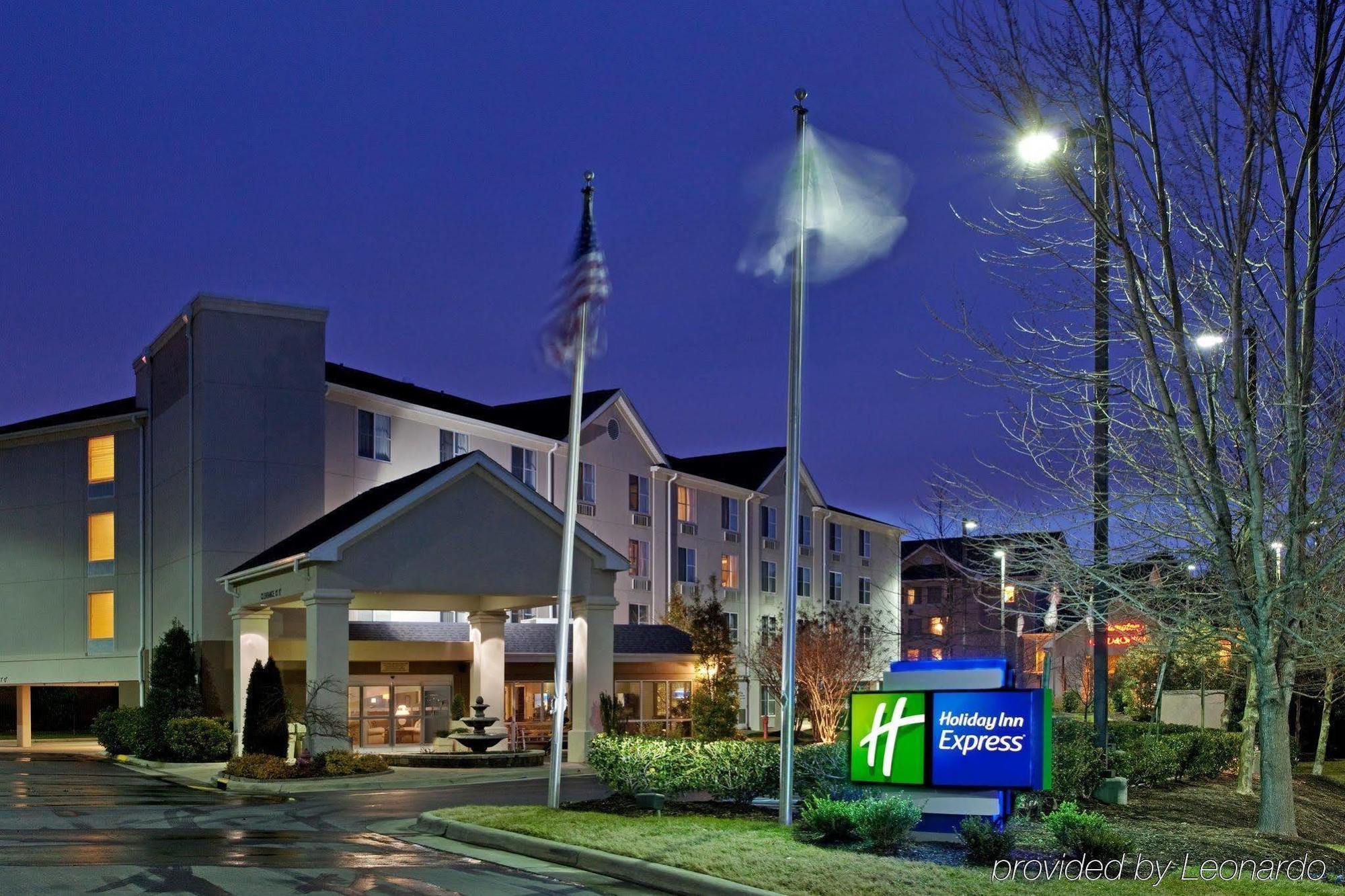 Holiday Inn Express Chapel Hill By Ihg Ngoại thất bức ảnh