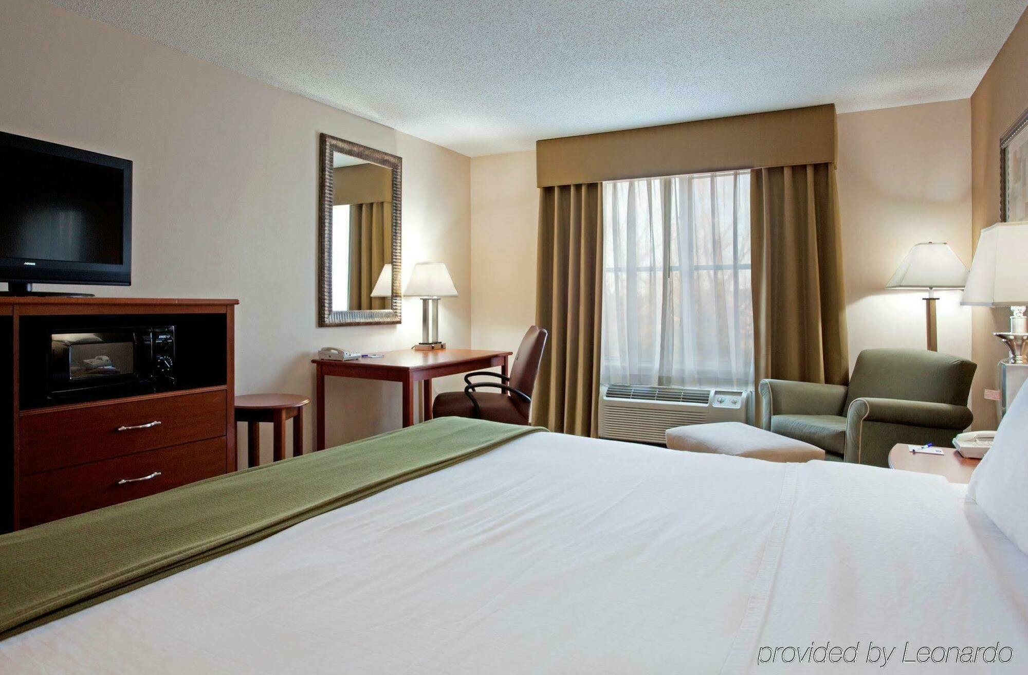 Holiday Inn Express Chapel Hill By Ihg Ngoại thất bức ảnh