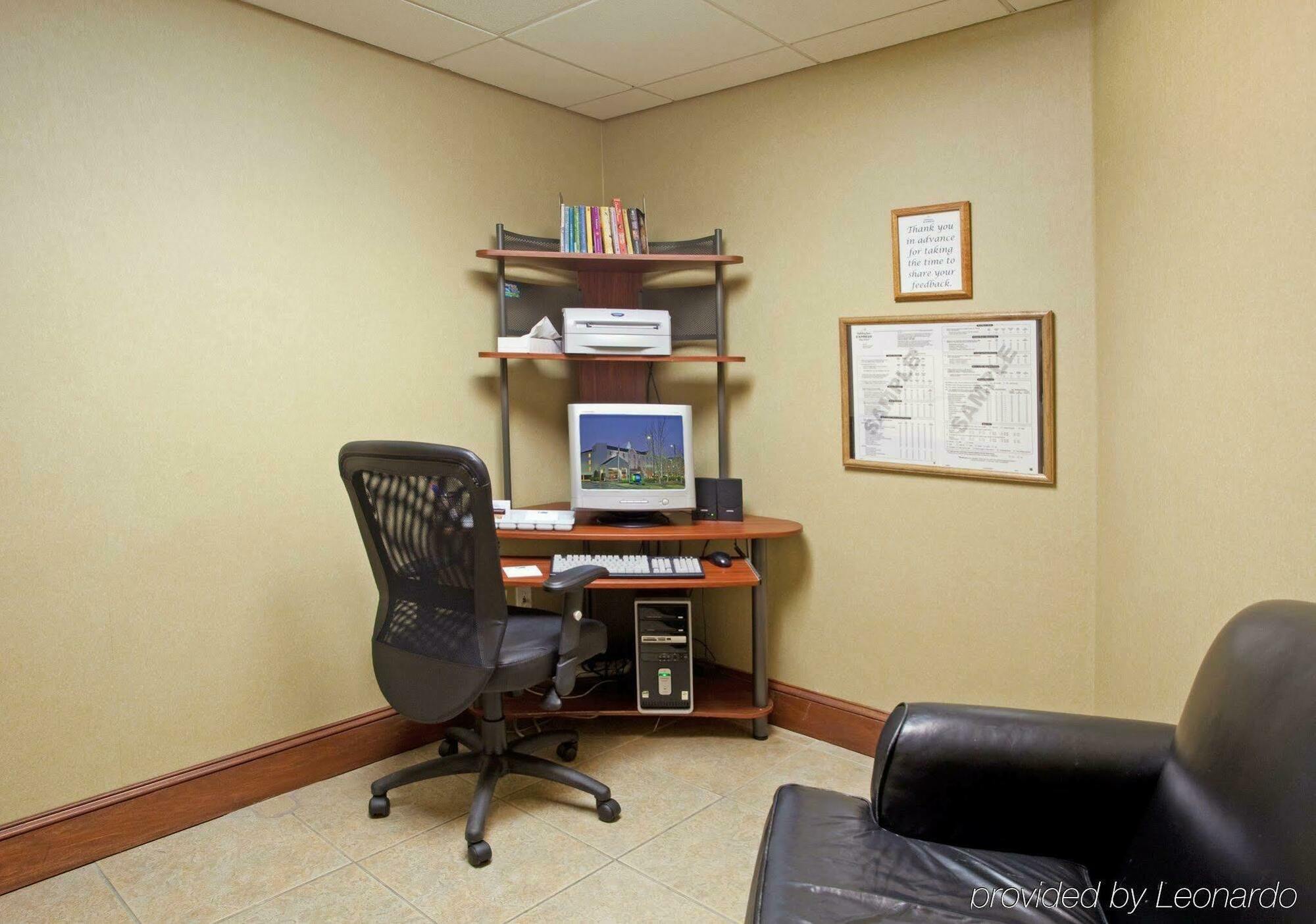 Holiday Inn Express Chapel Hill By Ihg Phòng bức ảnh